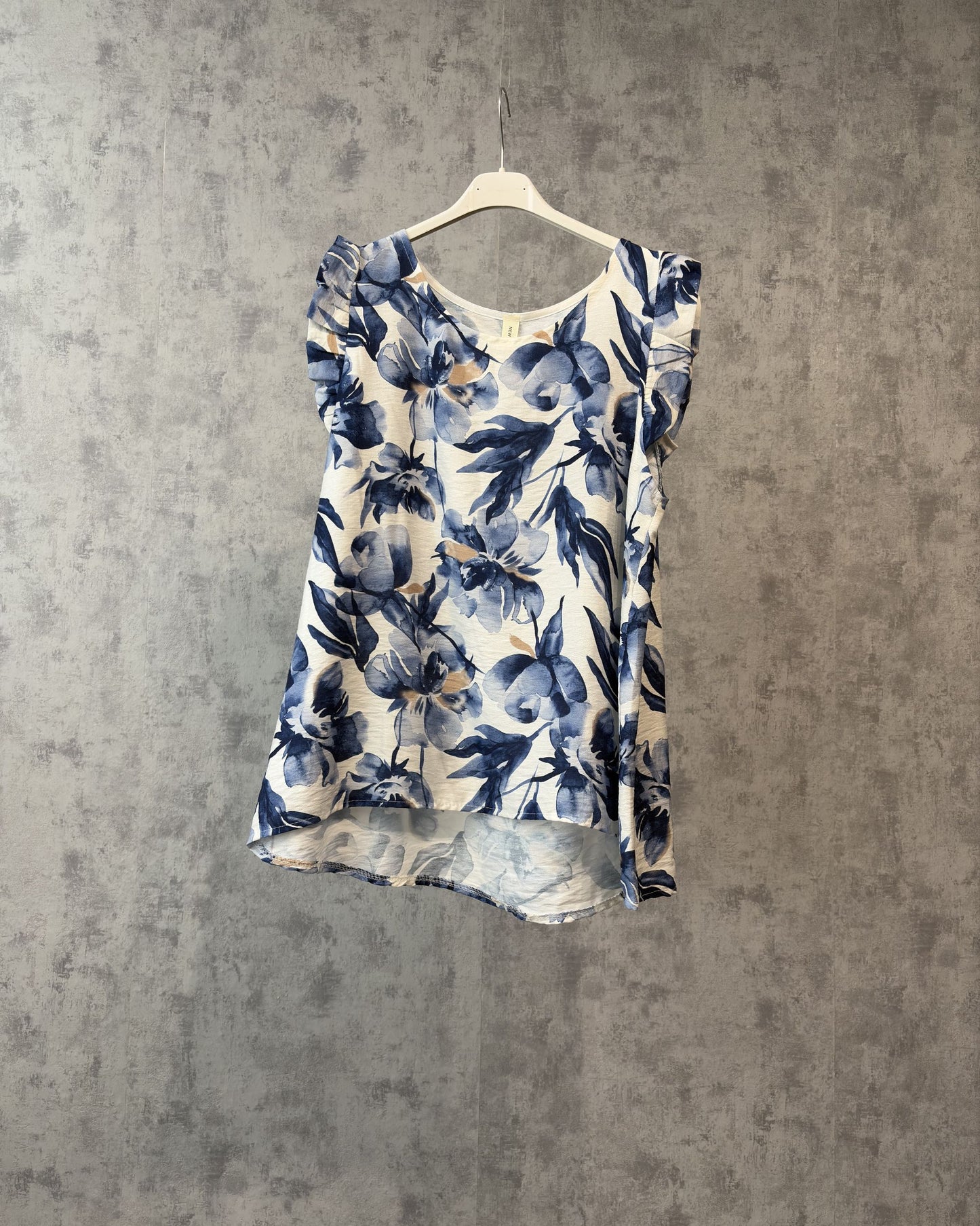 Shirt mit Blüten und Volants