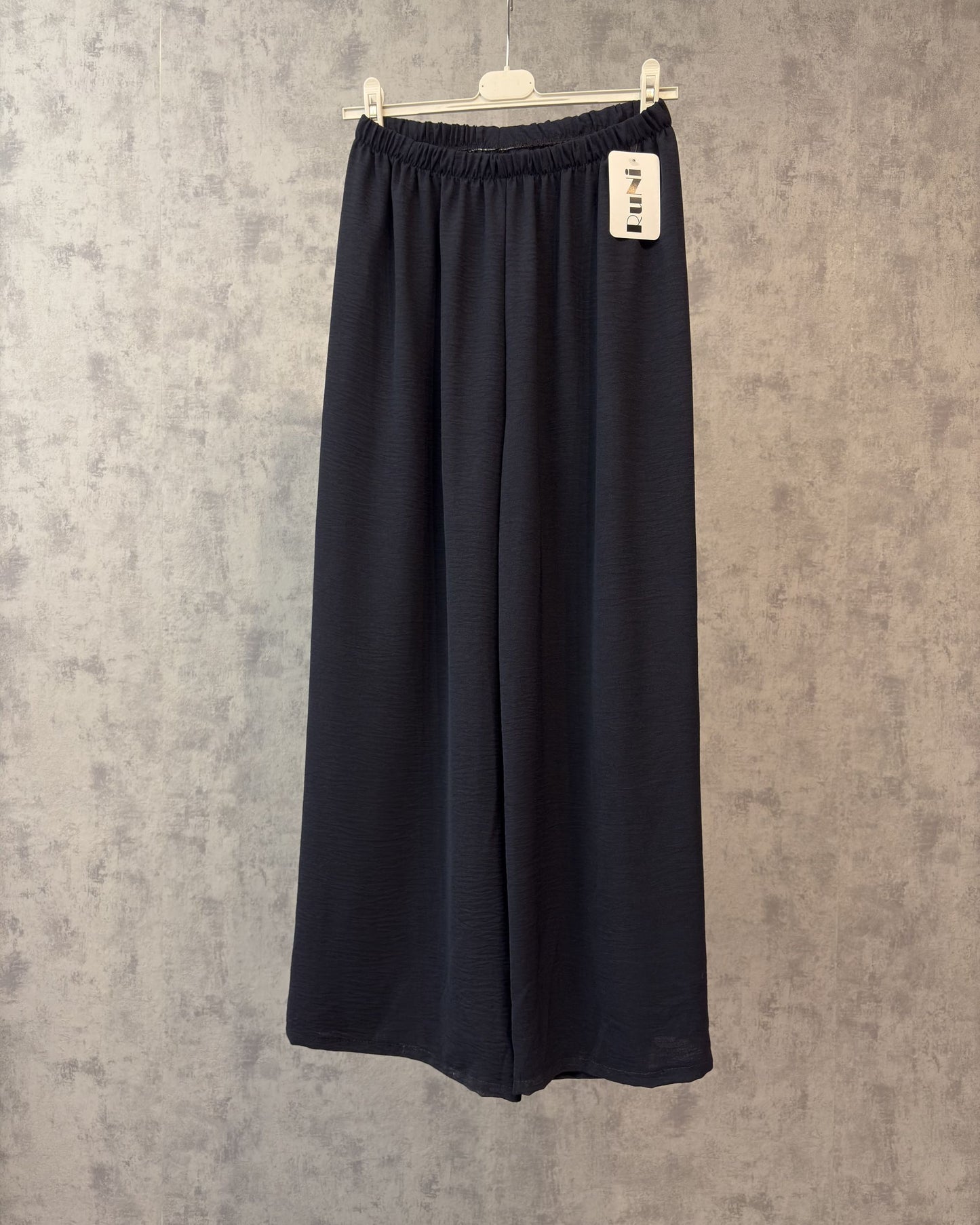 Lässig leichte Bundhose
