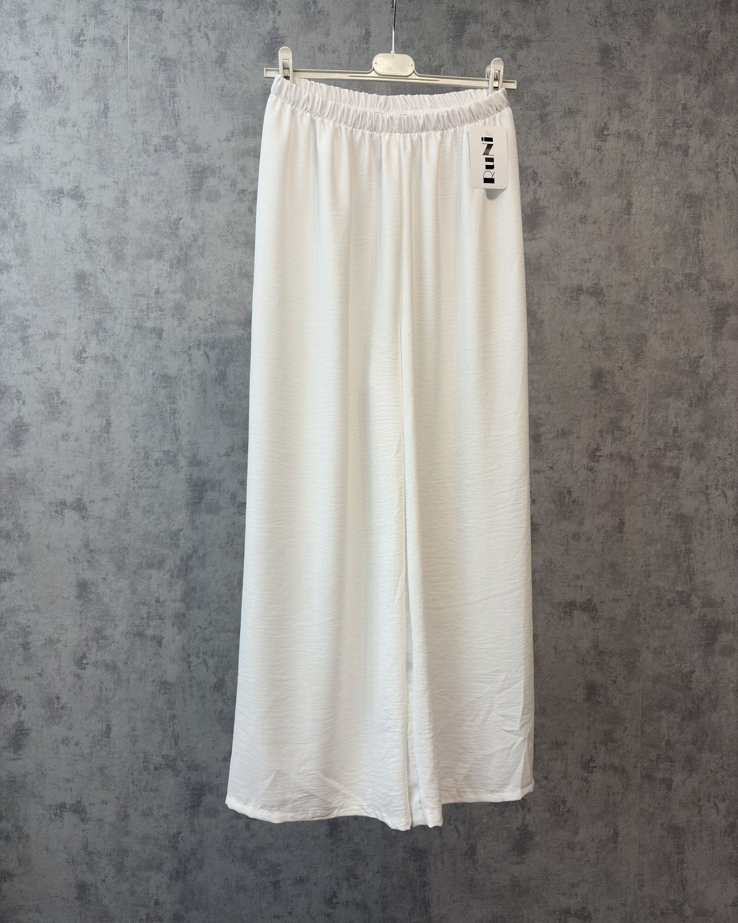 Lässig leichte Bundhose
