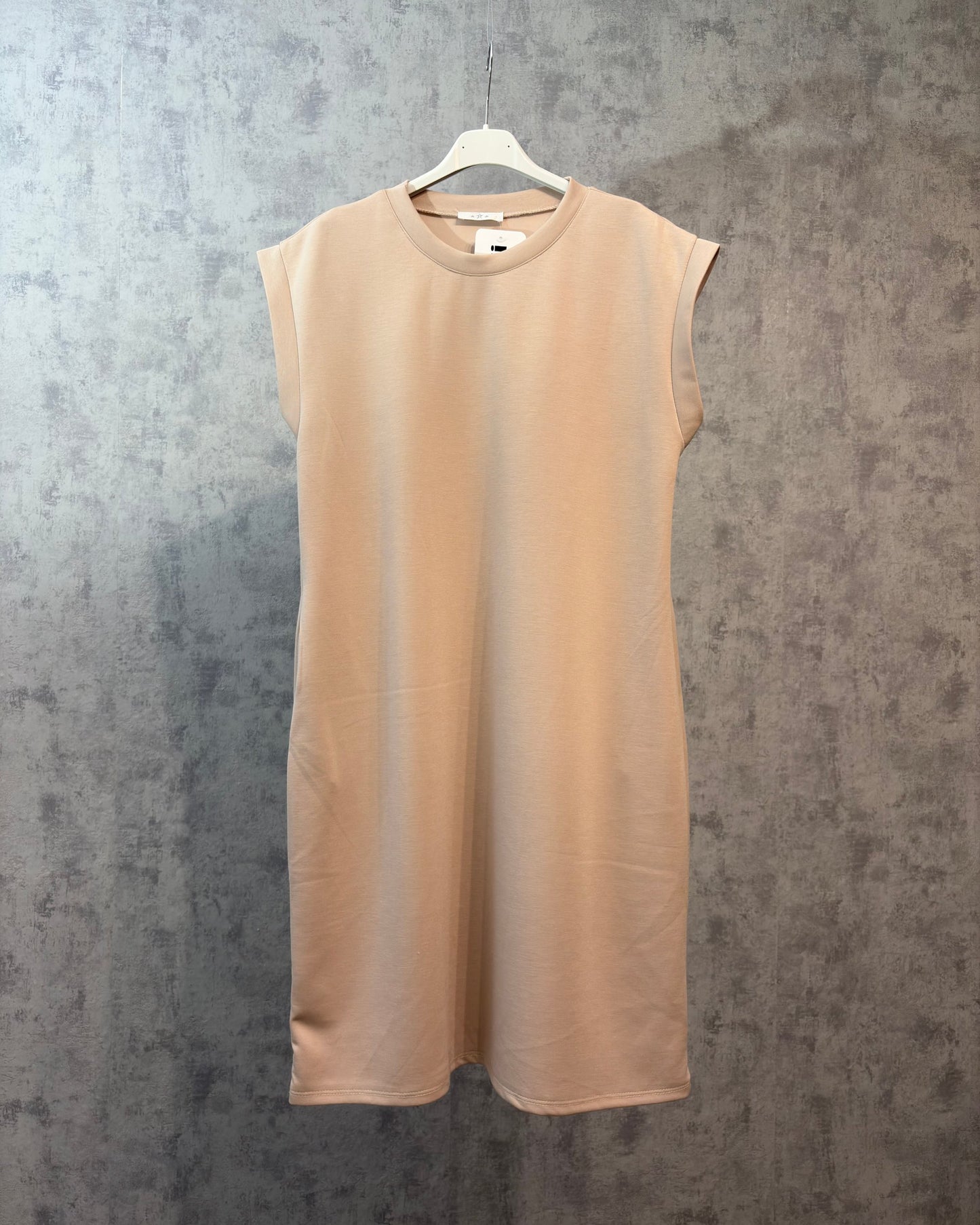 Lässiges Kleid – casual & elegant