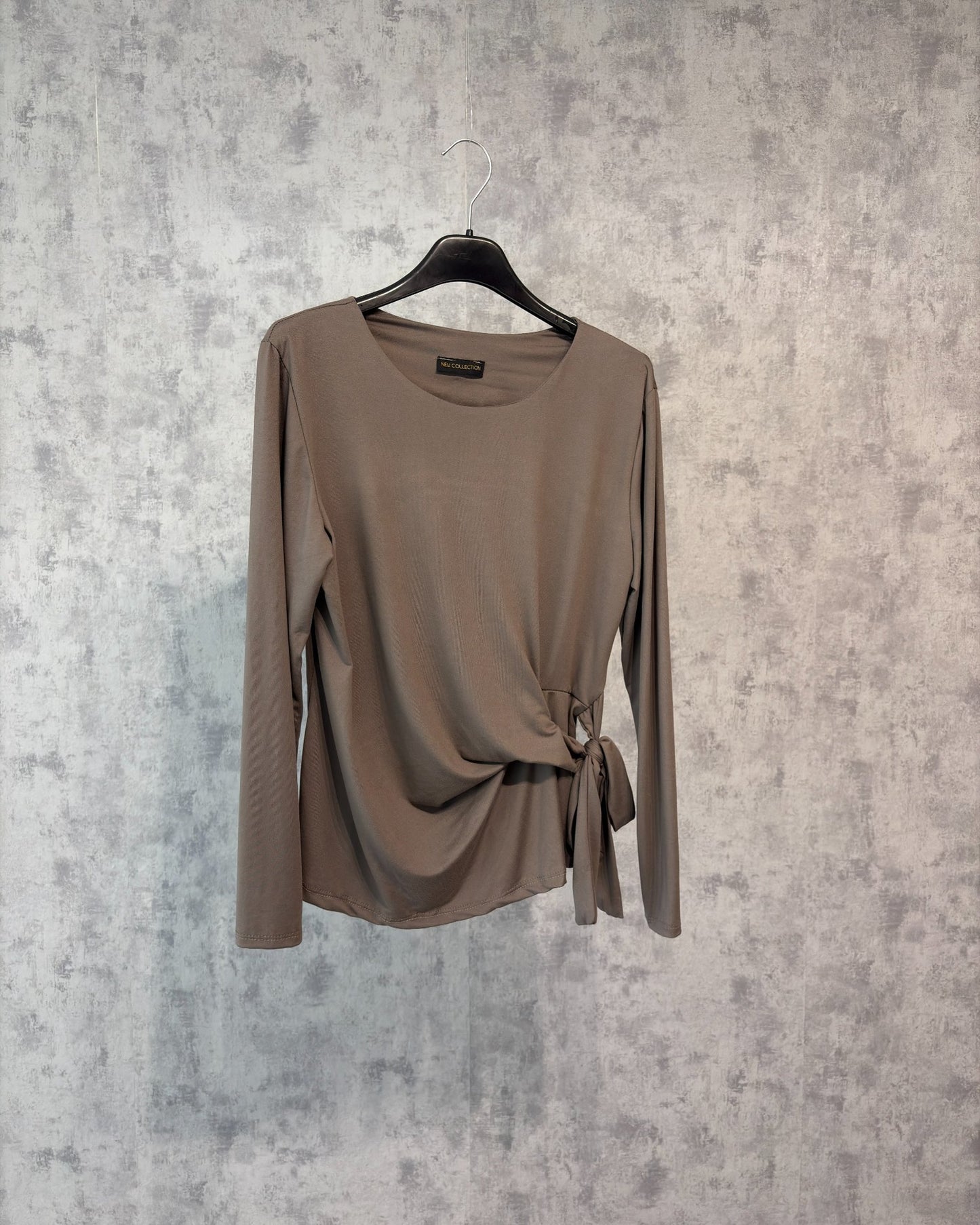 Langarm-Shirt mit seitlicher Schleife – Elegant & Vielseitig