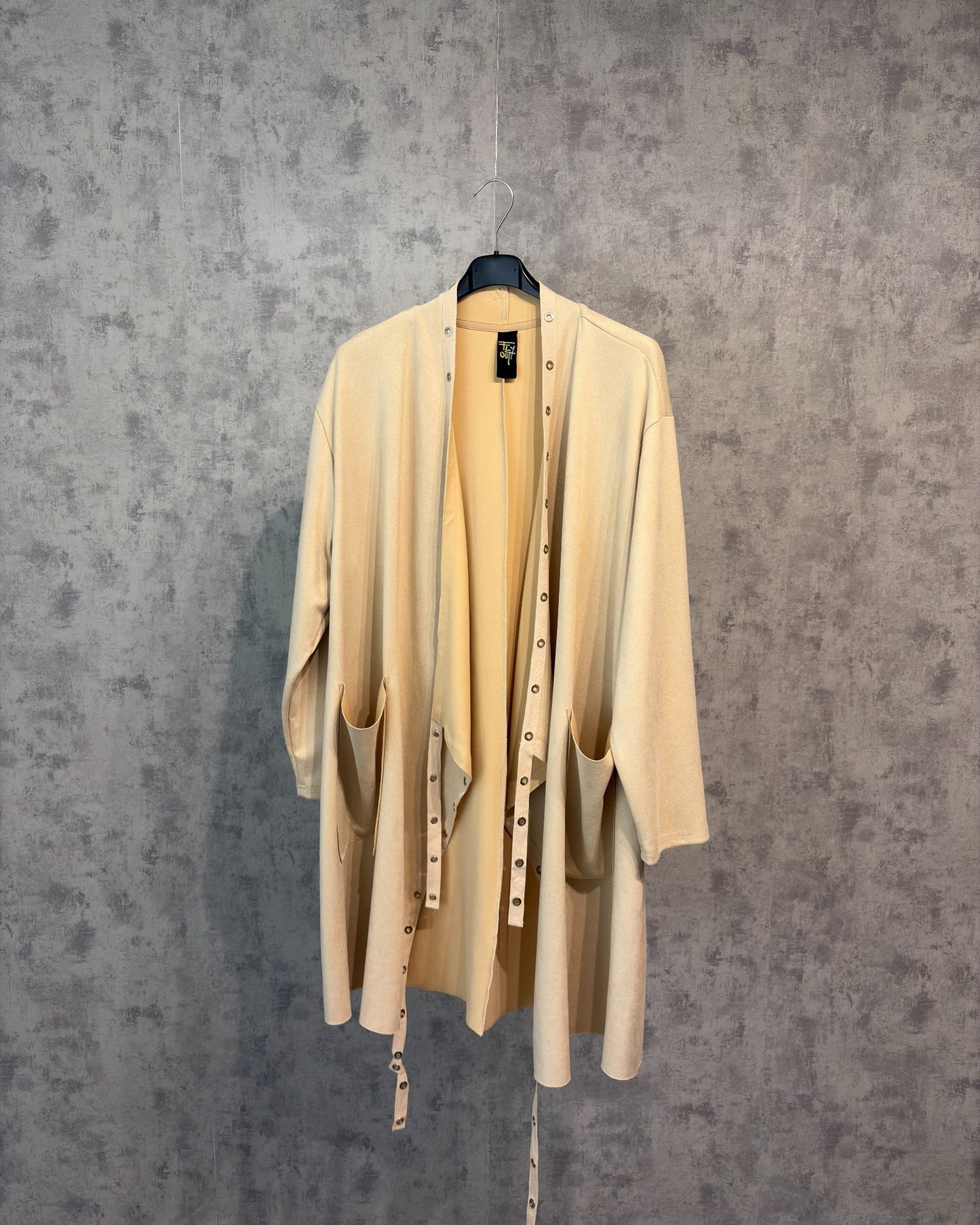 Eleganter Oversize-Mantel – Stylischer Begleiter für jede Jahreszeit