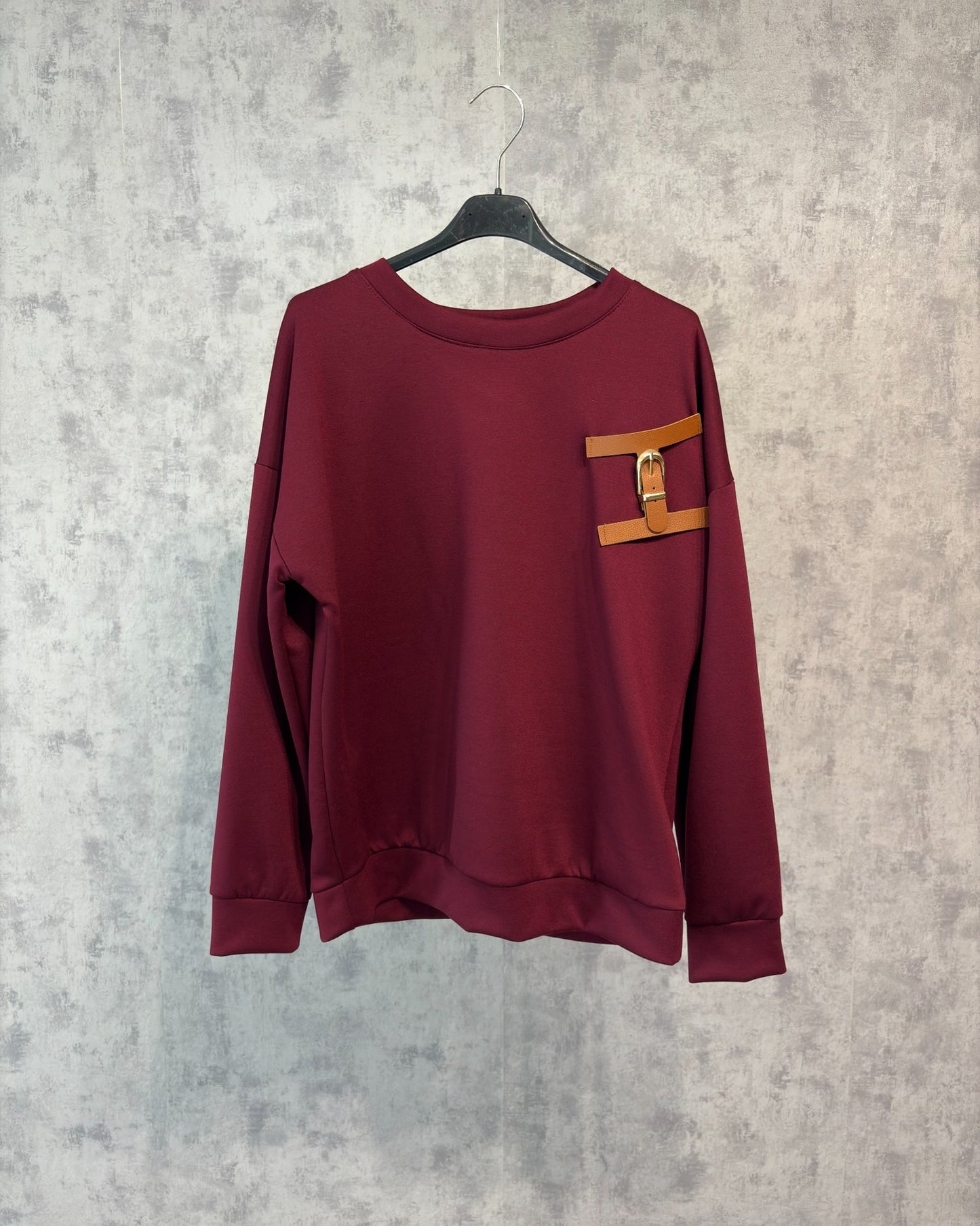 Damenpullover mit Statement-Applikation – Stylischer Oversized Fit