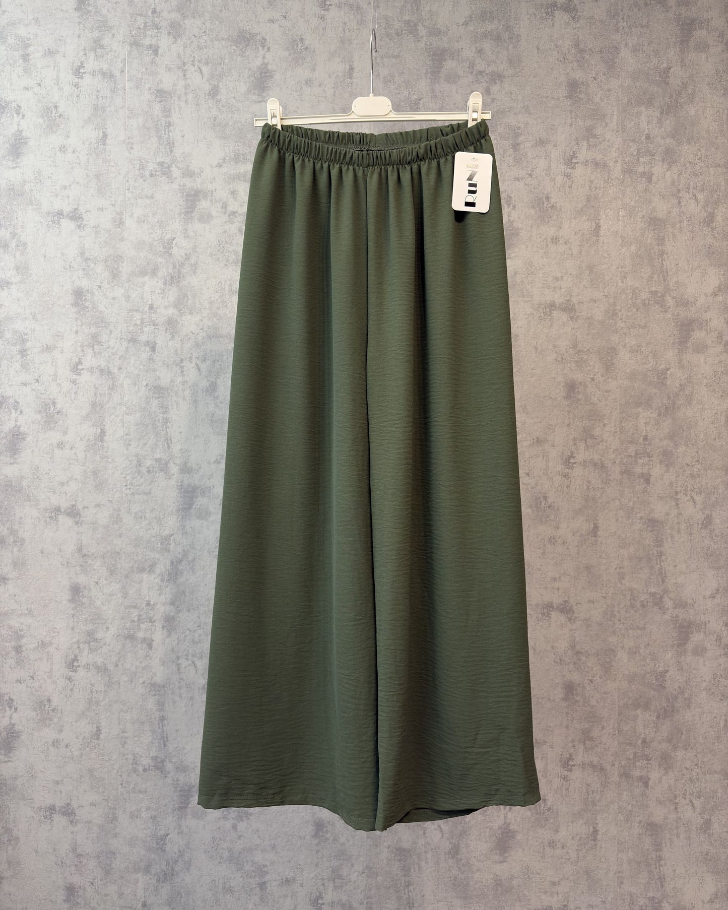Lässig leichte Bundhose
