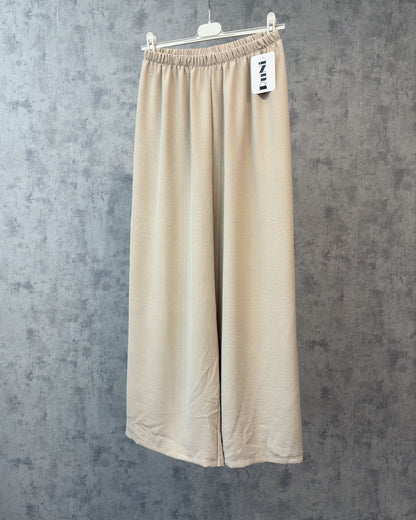 Lässig leichte Bundhose