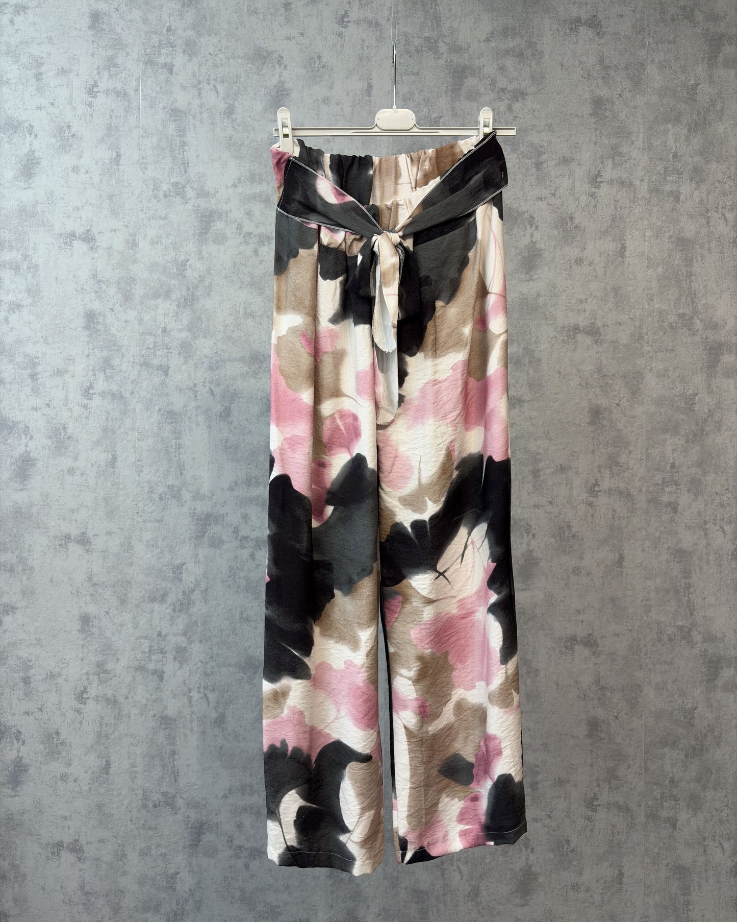 Aquarellhose mit Schleifenbund